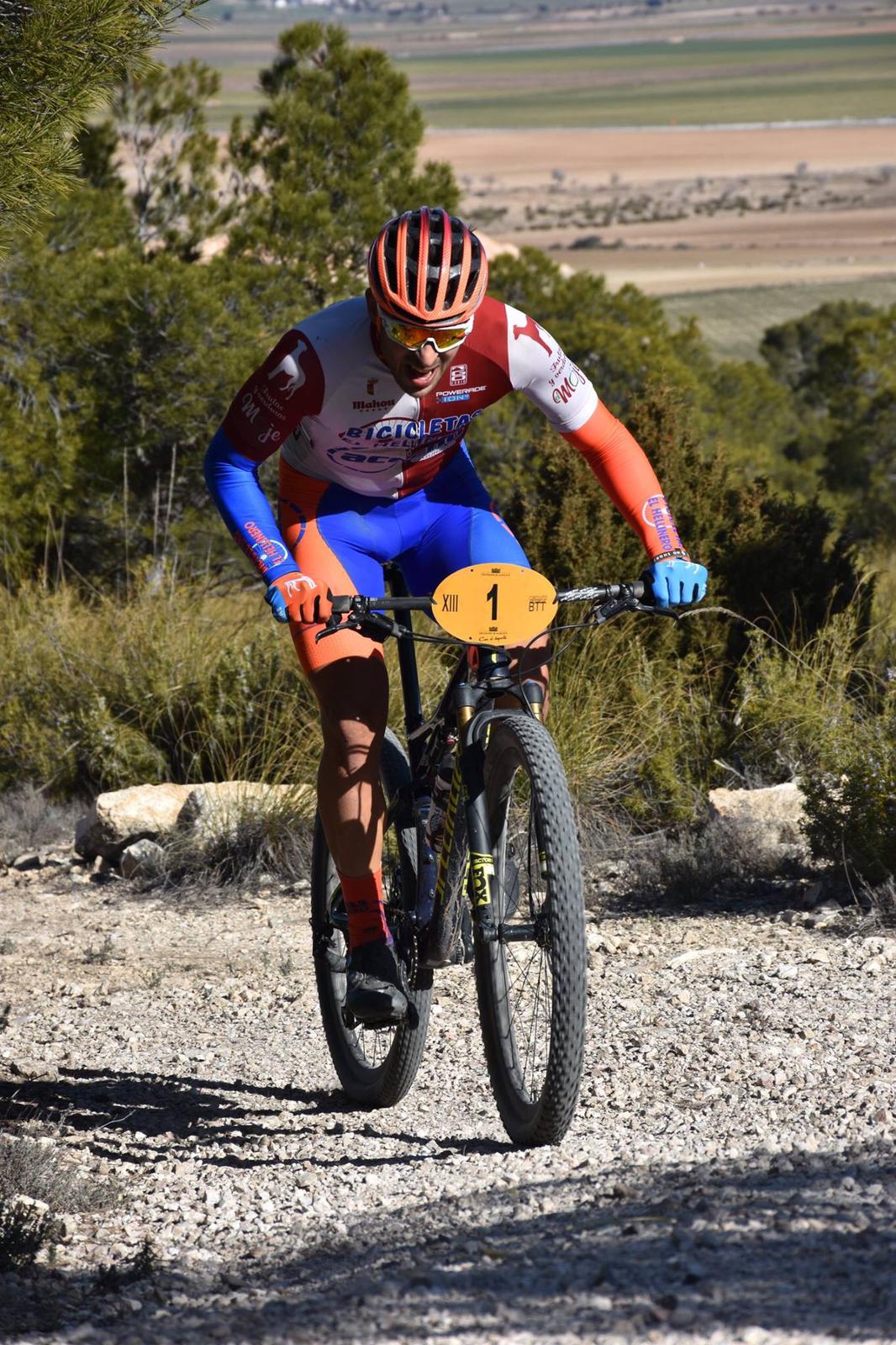 alberto febrero 2019
