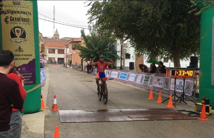 alberto gana pétrola 2018