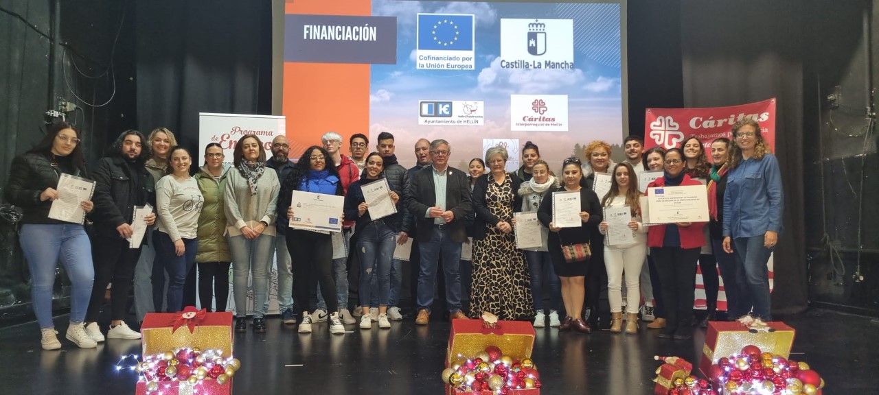 diplomas caritas dic 2022