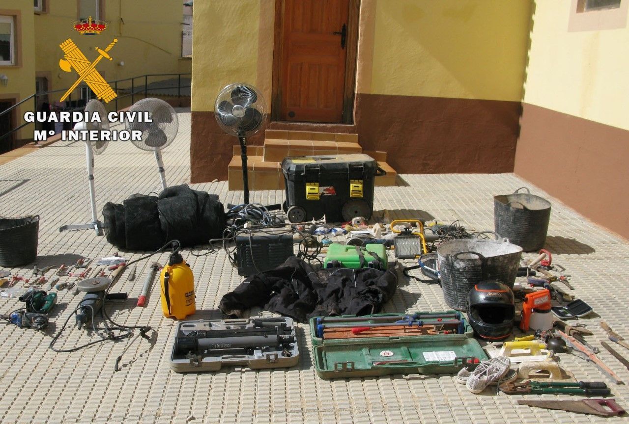 guardia civil casas campo