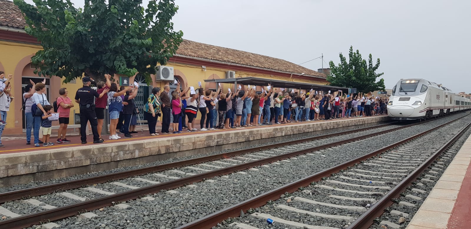 tren híbridos 2018